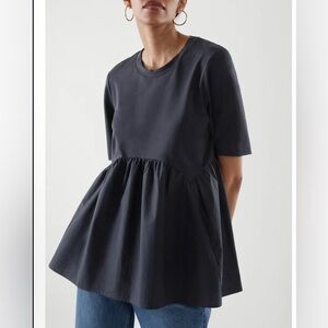 COS Gathered Top size XL